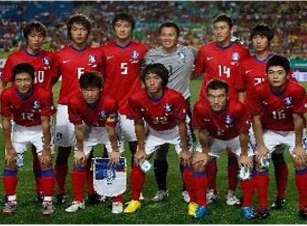 韩国男子足球队主教练（保罗·本托）