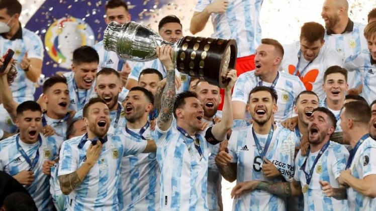 除中国队外,为什么好多人都说阿根廷国家队拥有的球迷最多?