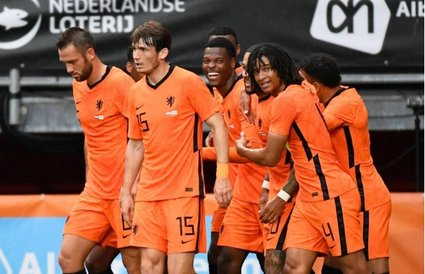 荷兰足球世界杯最好成绩(晋级了世界杯高达10次)