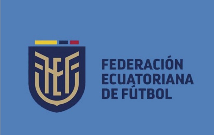 厄瓜多尔国家队队徽（秃鹰盾牌）