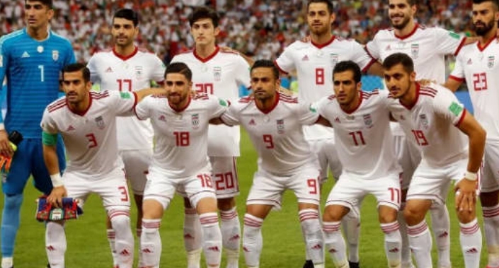 伊朗国家队球衣（红色和白色）