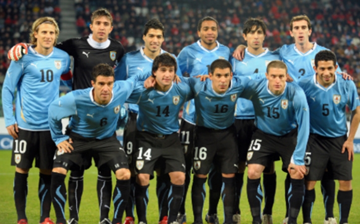 乌拉圭国家队别称（绿茵屠夫）