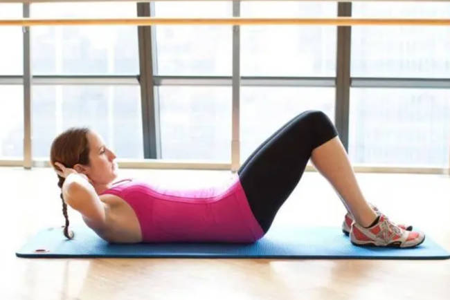 减臀部和腿部的健身操怎么做7个动作让你轻松塑性