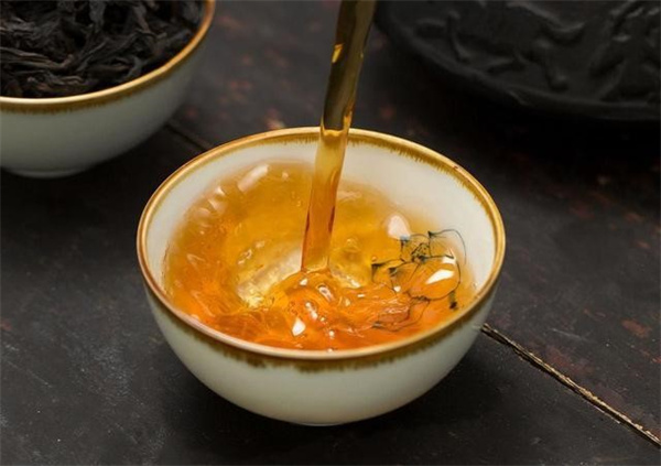 茶汤为什么会有酸味？