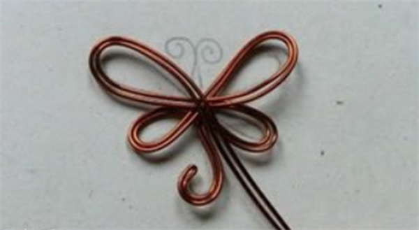怎么用铜线手工做蜻蜓的方法