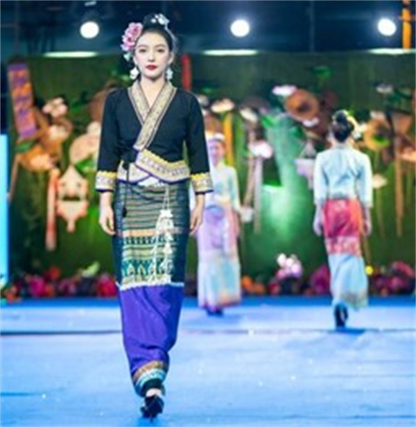 解密傣族传统服饰了解制作服饰时相应的禁忌