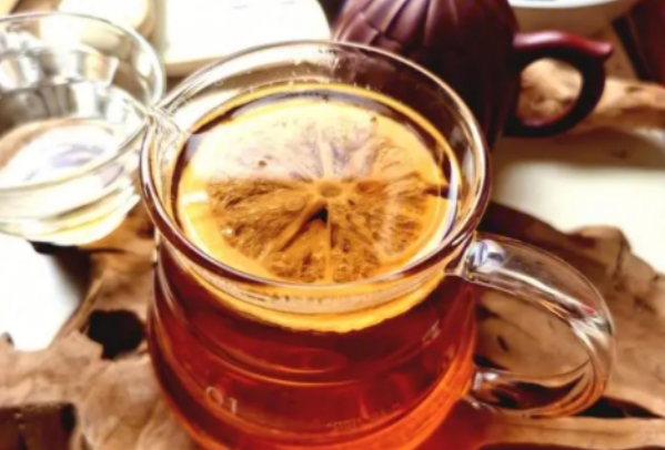 怎么做柠檬红茶夏日必备健胃又美味