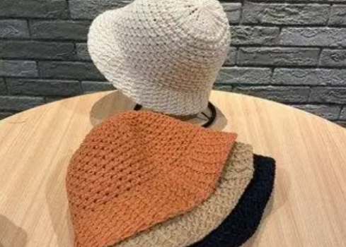怎么手工编织帽子造型奇特   