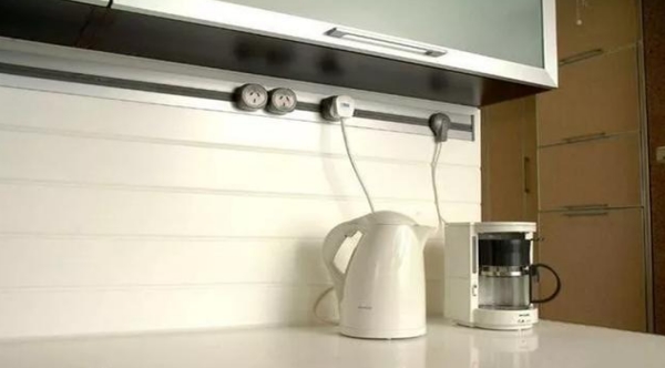 如何在家里安装家庭电器？