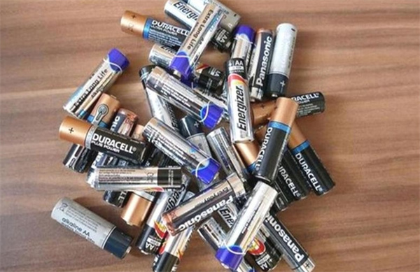 为什么不能混用新旧电池？