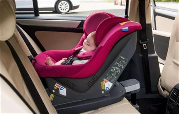 安全座椅适合多大宝宝 安全座椅的正确安装方法