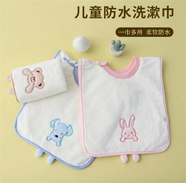 宝宝口水巾什么时候开始用 宝宝口水巾发黄怎么洗