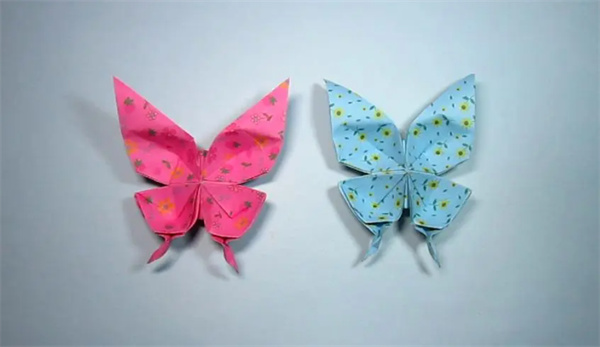 纸蝴蝶的简单做法图解 幼儿手工制作蝴蝶教程