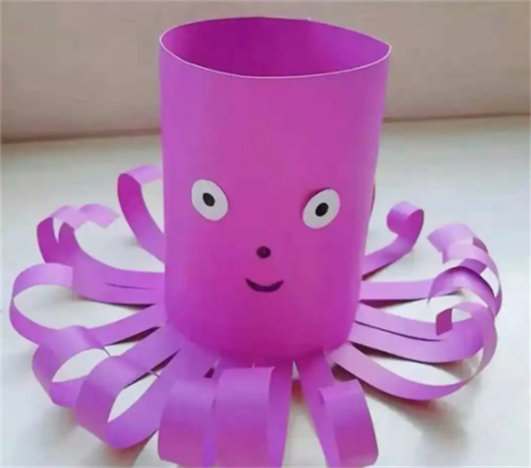 可爱章鱼风铃怎么做 卷纸芯制作小章鱼风铃