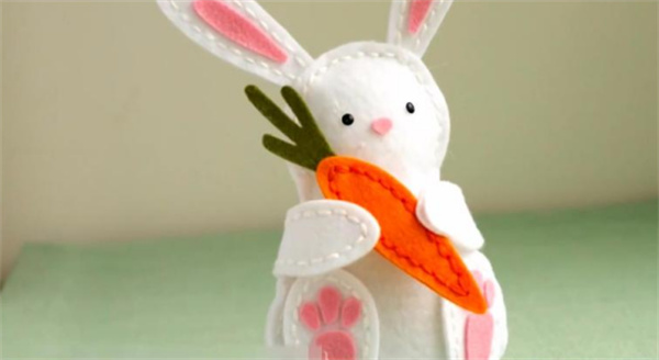 不织布兔子玩偶怎么做 简单手工制作小兔子