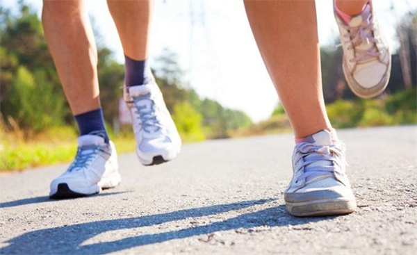 变速跑和匀速跑哪个减肥 减肥应该选择变速跑还是匀速跑