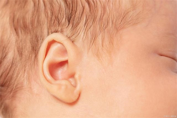 儿童的耳朵怎样保护  保护宝宝的耳朵要做什么