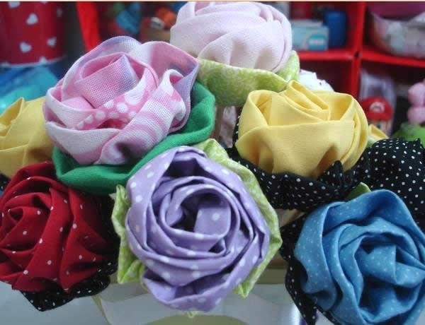 怎么做布花花束的方法 手工制作布花花束装饰