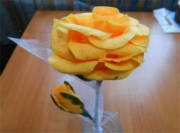 怎么做玫瑰花的图解教程 手工制作纸玫瑰步骤