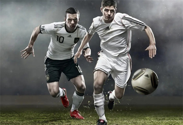 踢足球是多少个人 足球运动都有什么特点