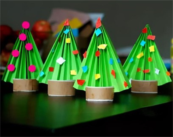 怎么做圣诞树小挂件 布艺手工制作圣诞树饰品