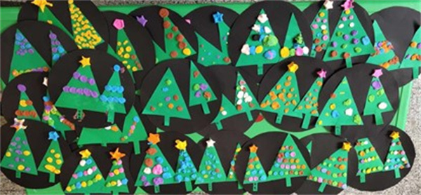 怎么简单做圣诞树图解 卡纸手工制作圣诞树