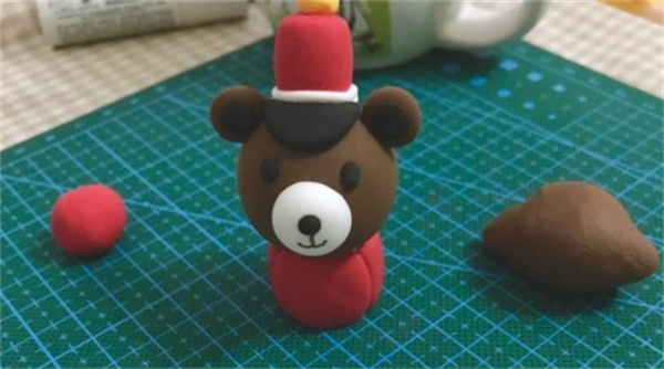 怎么做粘土马戏团小熊 表演马戏小熊粘土制作