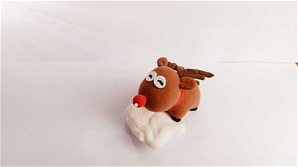 怎么做红鼻子麋鹿图解 超轻粘土制作圣诞麋鹿