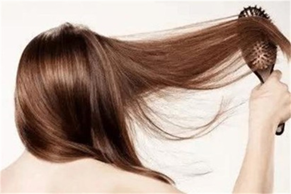 染了头发越洗越显色吗 如何降低染发的危害