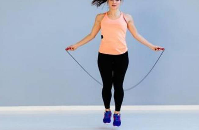 跳绳减肥方法一天多少下 正确的方式让您瘦身效果更佳
