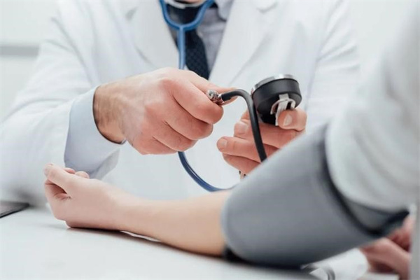 低血压的症状或表现 低血压的原因及危害