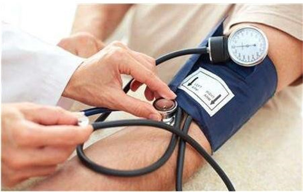 低血压要吃药吗 低血压要打针吗