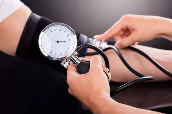 高血压的危害和严重性 高血压的并发症有哪些