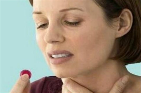 慢性咽炎吃什么药好 慢性咽炎可以吃西瓜霜含片吗