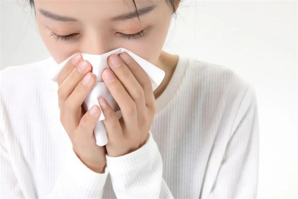 过敏性鼻炎会发展成哮喘吗 过敏性鼻炎会引发什么疾病