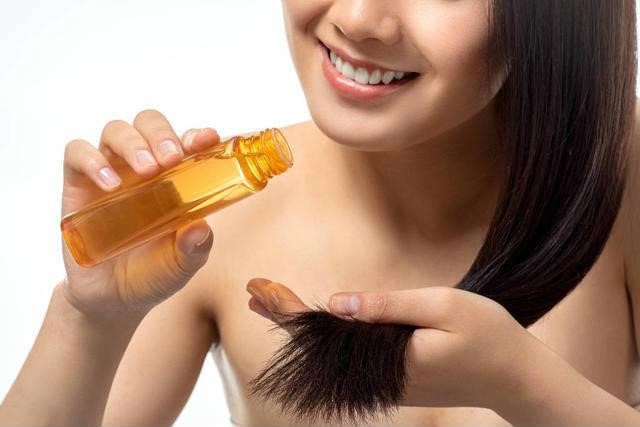 精油怎么护理头发 精油怎么使用在头发上