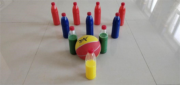 怎么做儿童保龄球玩具 饮料瓶手工制作保龄球