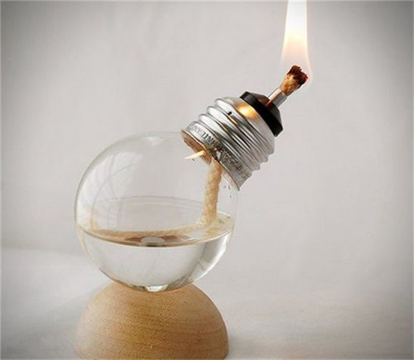 白炽灯泡怎么废物利用 灯泡制作煤油灯和花瓶