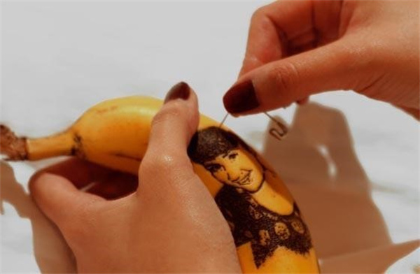 怎么手工DIY香蕉皮 创意香蕉皮的玩法图片