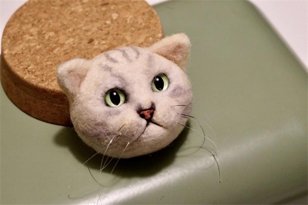 羊毛毡做的超萌小猫咪 可爱羊毛毡小猫图片