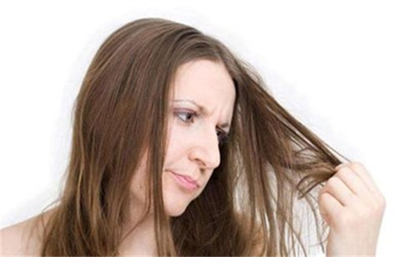 烫头发会不会影响发质 烫头发后头发干枯毛躁怎么办