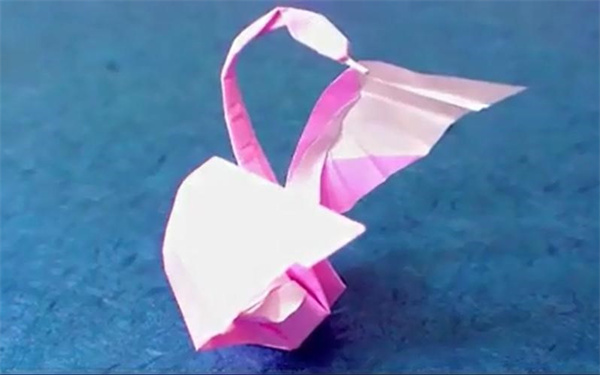 如何折纸天鹅的步骤图 简单手工折纸立体天鹅
