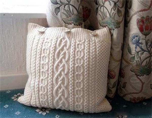 旧毛衣改造靠枕的方法 简单靠枕手工制作教程