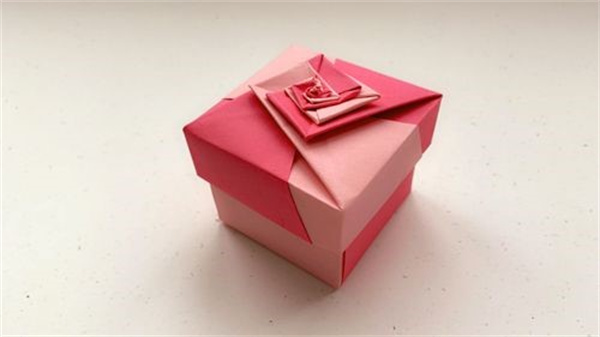 怎么做方形礼品盒子 折纸漂亮礼品盒展开图