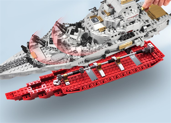 乐高积木制作军舰模型图片 据称世界最大