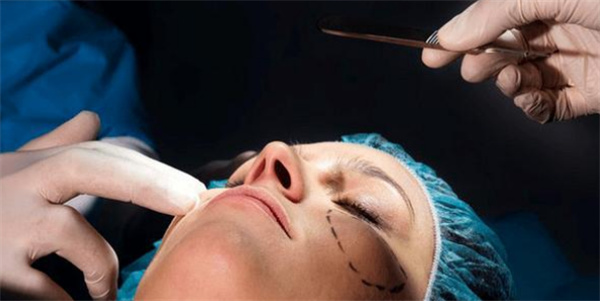 拉皮手术是拉的筋膜层还是皮肤层 拉皮手术是大手术吗