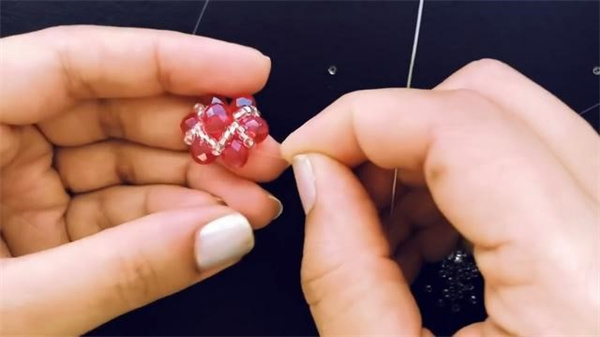 怎么做串珠戒指的方法 串珠宝石戒指手工制作