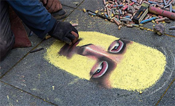 有趣的街头粉笔画图片 粉笔的街头涂鸦作品