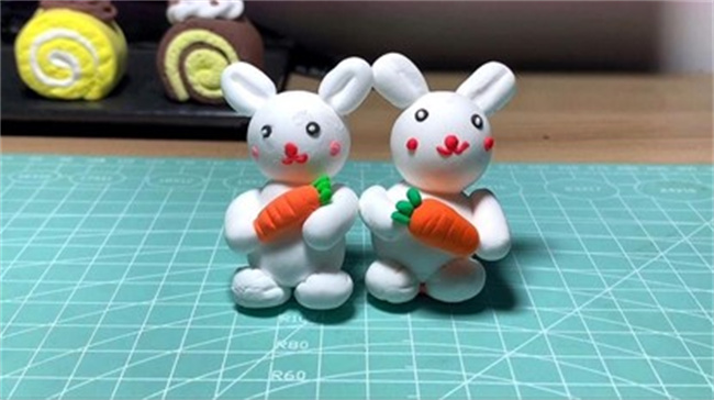 怎么做粘土卡通兔子头 超轻粘土制作兔子挂件