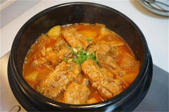 韩式泡菜排骨